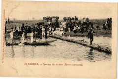 Saumur - Passage de riviere (Eleves Officiers) à Saumur