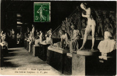 Angers - Musée Logis-Barrault - Une Salle de Sculpture à Angers