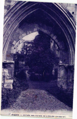 Angers - Entrée des Ruines de l'Eglise TousSt à Angers