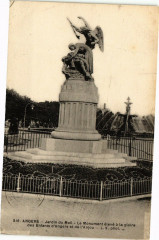 Angers Jardin du Mail Le Monument eleve a la glorie des Enfants. à Angers