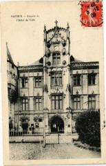 Saumur - Facade d'Hotel de Ville à Saumur