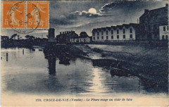 Croix-de-Vie La Phare au clair de lune -
													85 Vendée
												