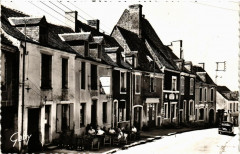 Montfort-le-Rotrou Le Bourg