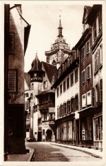 Le Vieux Colmar - La rue des Marchands avec Maison Pfister à Colmar