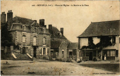 Rouge - Place de l'Eglise - La Mairie et la Poste