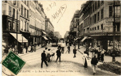 Le Havre La Rue de Paris de l'Hotel de Ville au Havre