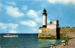Le Treport Le phare et le bateau d'excursions