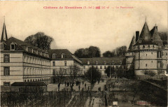 Chateau de Mesnieres Le Pensionnat -
													76 Seine Maritime
												
