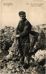 Sur la Cote Normande Pecheur de Moules à Eu