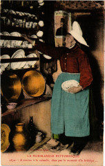 La Normandie Pitt. Attention a la vaisselle