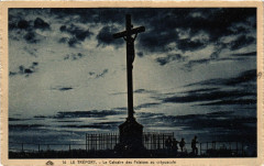 Le Treport-Le Calvaire des Falaises au crepuscule au Tréport