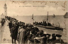 Le Treport-Entrée d'un torpilleur au Tréport