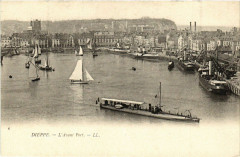 Dieppe-L'Avant Port à Dieppe