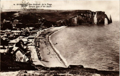 Etretat-Vue générale de la Plage à Étretat