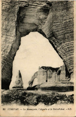 La Manneporte, l'Aiguille et la Porte d'Aval à Étretat