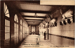 Chateau de Mesnieres-Inst. Saint-Joseph -
													76 Seine Maritime
												