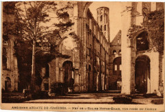 Ancienne Abbaye de Jumieges-Nef de l'Eglise Notre-Dame -
													76 Seine Maritime
												