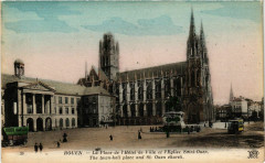 Rouen-La Place de l'Hotel de Ville et l'Eglise Saint-Ouen à Rouen