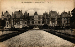 Carte postale ancienne Chateau d'Eu - Vue prise du parc
                                                                     à Eu
                                
