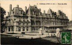 Chateau d'Eu - Vue de cote à Eu