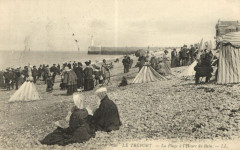 Le Treport - La Plage a l'Heure du Bain au Tréport