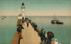 Le Treport - La Jetée et le Phare au Tréport
