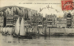 Le Treport - Le chenal et la place de la poissonnerie au Tréport
