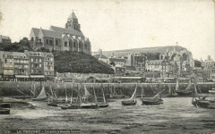 Le Treport - Le port a marée basse au Tréport