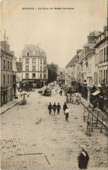 Evreux - La Place du Carrefour à Évreux