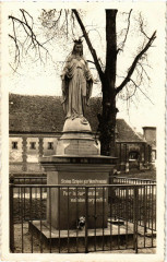 Statue Eriqée par Vieu Parossial