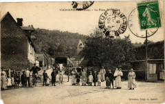 Nassandres - La Place de l'Eglise