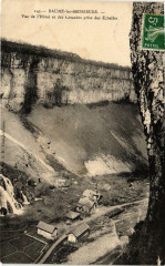Baume-les-Messieurs Vue de l'Hotel et des Cascades. à Baume-les-Messieurs