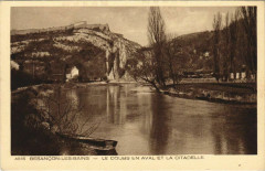 Besancon Le Doubs en aval et la Citadelle France à Besançon