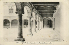 Besancon Les Arcades du Palais Granvelle France à Besançon