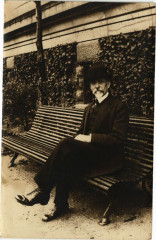 Carte photo Pouligney - Un Monsieur