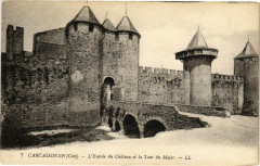 Carcassonne-L'Entrée du Chateau et la Tour du Major à Carcassonne