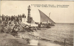 Valras-la-Plage (Hérault) -Station Balnéaire la Jetée -Le Phare...