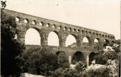 Vue d'ensemble du Pont-du-Gard -
													30 Gard
												