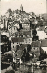 Uzerche Vieilles tanneries, vieux chateaux France à Uzerche