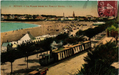 Royan - La Plage prise du Family Hotel à Royan