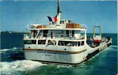 Ile-de-Re le bac Gustave Perreau assurant