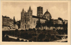 Angouleme- Cathedrale Saint Pierre France à Angoulême