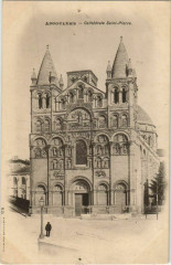 Angouleme- Cathedrale Saint Pierre France à Angoulême