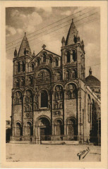 Angouleme- Facade de la Cathedrale France à Angoulême