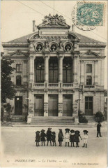 Angouleme- Le Theatre France à Angoulême