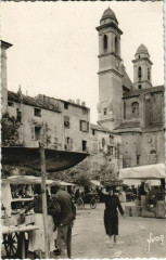 Bastia Le marche et Eglise Saint-Jean Corsica à Bastia