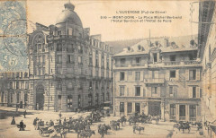 Mont Dore La Place Michel Bertrand Hotel Sarciron Hotel De Paris à Mont-Dore