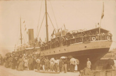 Cette Carte Photo Du Paquebot Emerethie A Quai -
													34 Hérault
												