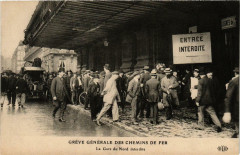 Paris Greve générale des Chemins de Fer Gare du Nord interdite à Paris