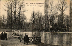 Paris 12e Bois de Vincennes Le Lac et le Passeur à Paris 12e